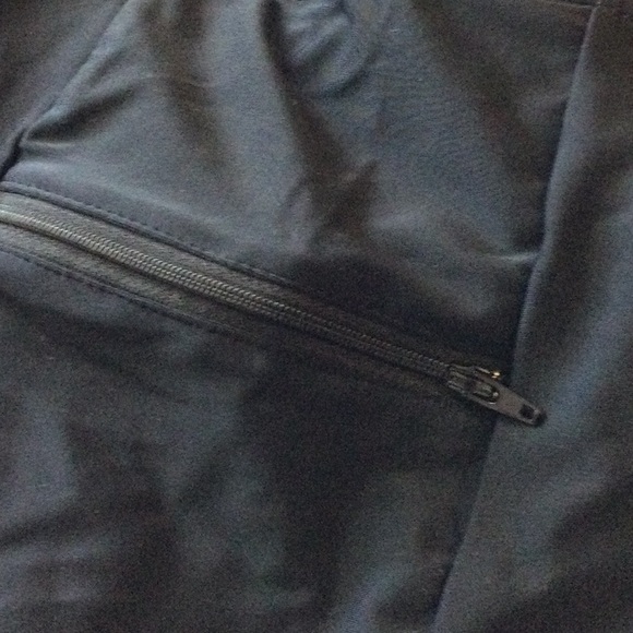 Beach Diva Swim Skirt with 1.5 short inseam in Black NWT - Picture 3 of 6